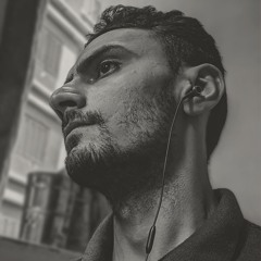 Mo