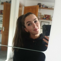 Connie_monie