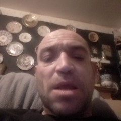 Adam.e1989