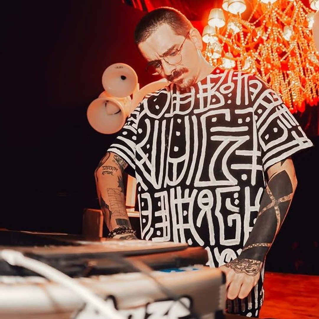 Stream VɄ₲₳ music | Listen to songs, albums, playlists for free on ...