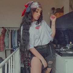 Tia Alicia