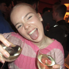 Chloe Whitehead 04