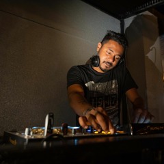 Dj's Atish & Ansuman- Bom Diggy Remix