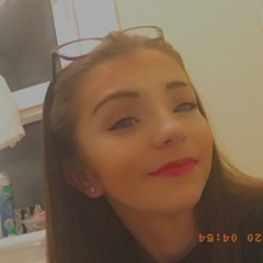 Louise Hall❤️💙