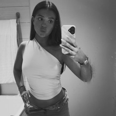 𝐡𝐨𝐥𝐥𝐲𝐝𝐮𝐫𝐤𝐢𝐧