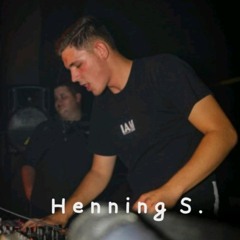 Henning S.