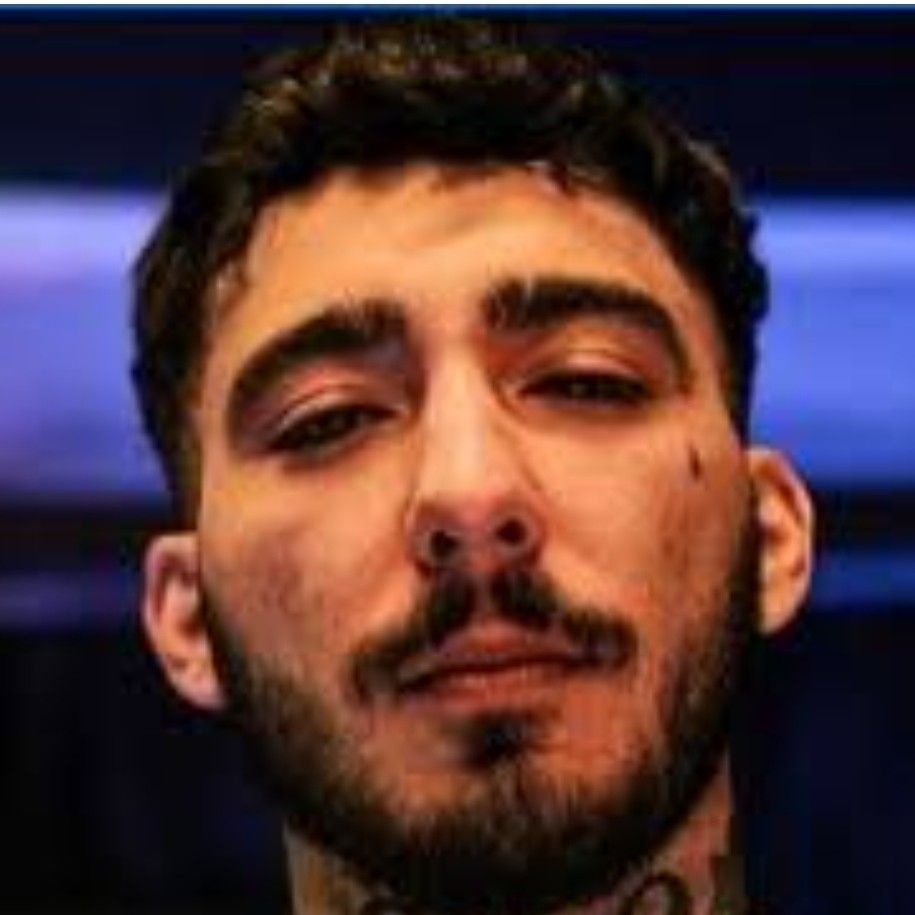 Uzi