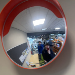 Shoutamic