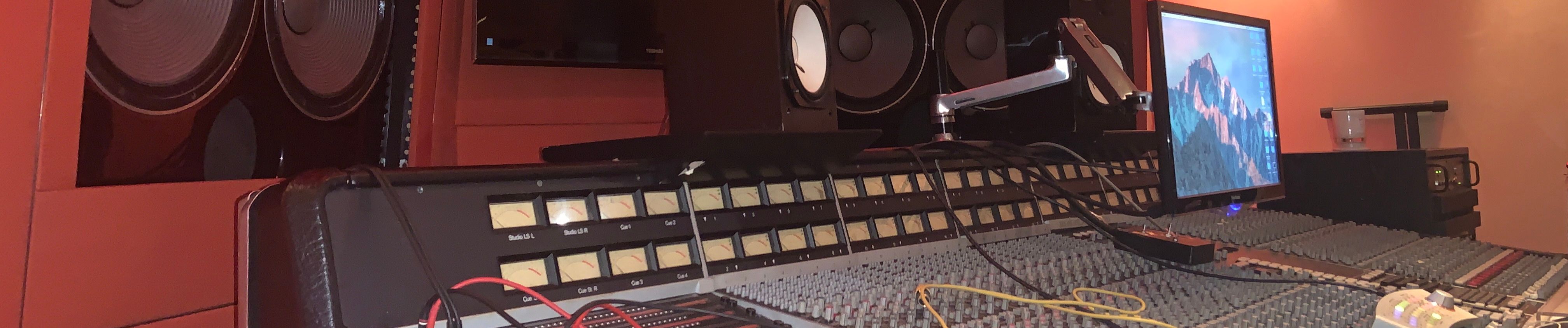 SoundCloud banner for @louis