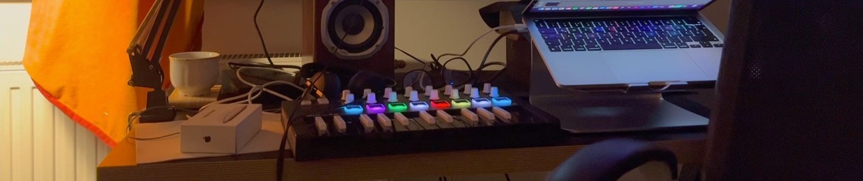 ROBERT SIMON - REWIND ON AIR RADIOSHOW