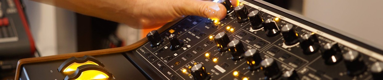 Sebastian Beyer >< BST.