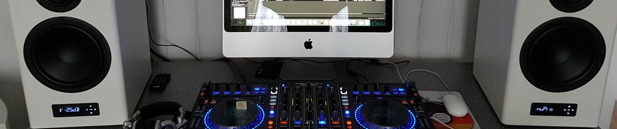 DJ Tom Larson