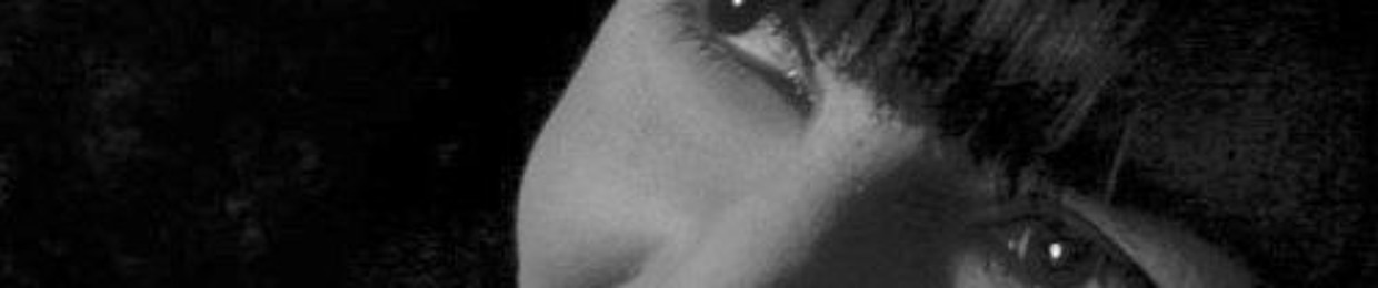 Graciela López - Pílades vocalist and guitarrist