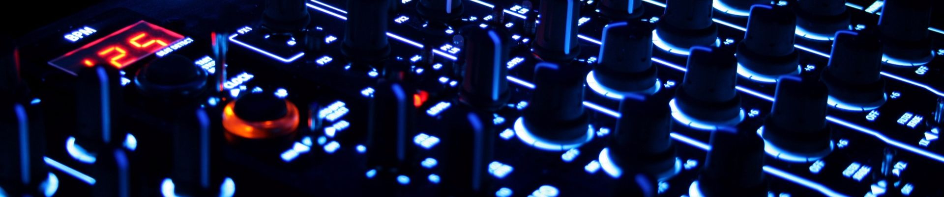 SoundCloud banner for @inner