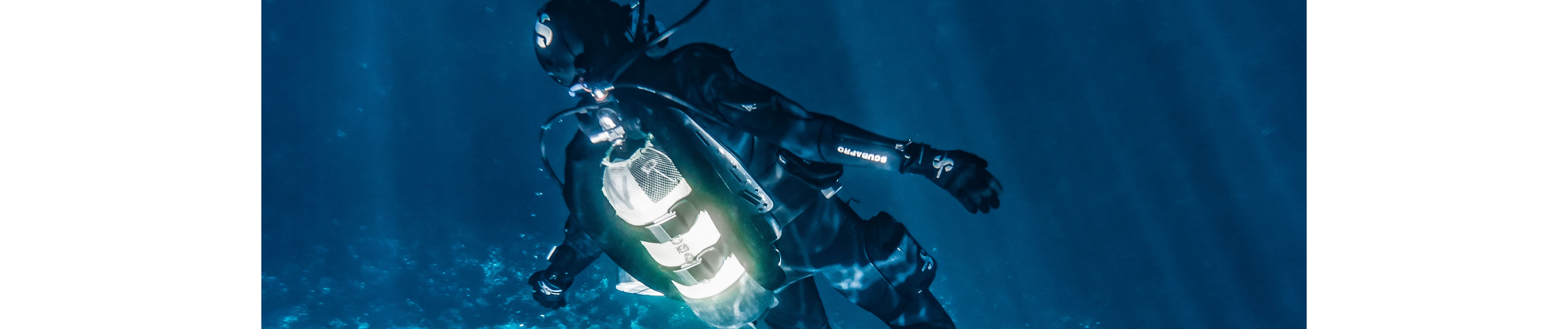 SoundCloud banner for @semiautomatic