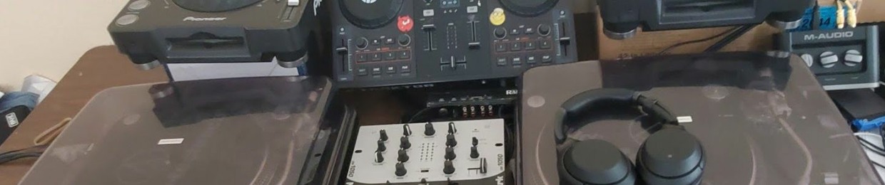 DJ  James E