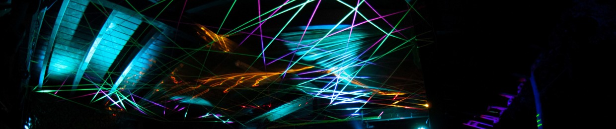 DEE @TECHNOWAVE