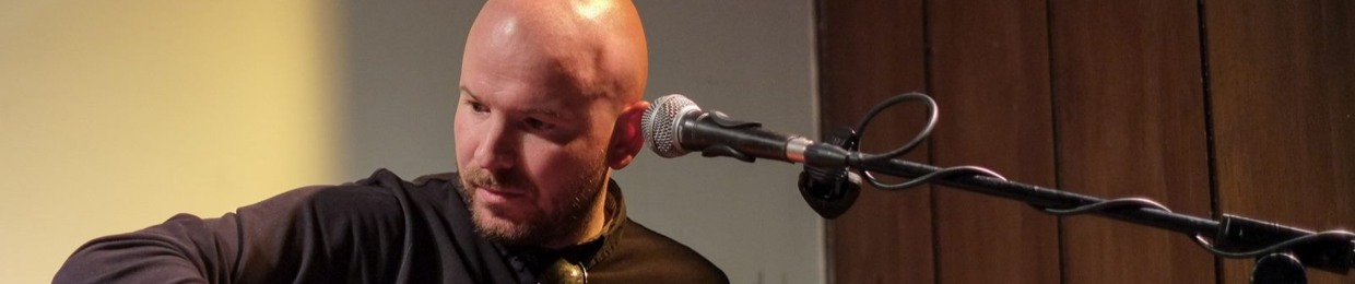 Chris Phillips (singer/songwriter)