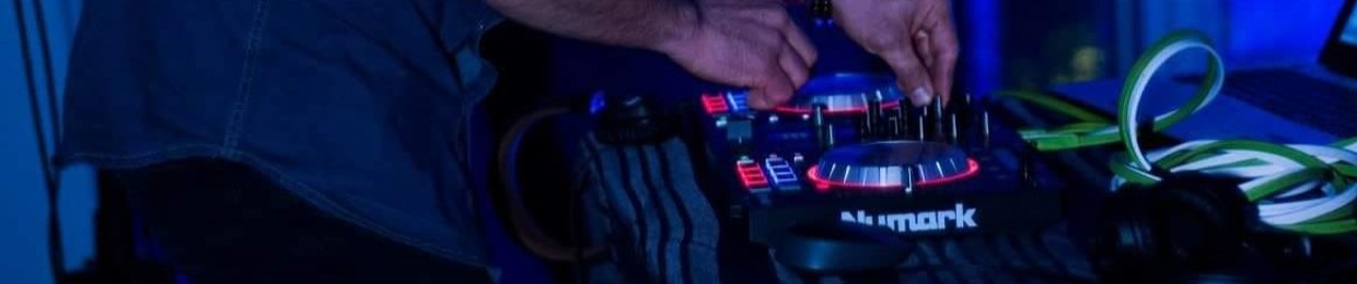 https://www.facebook.com/groups/deejaylo/edit