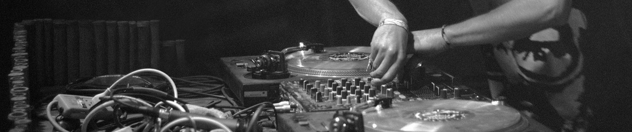 The Electronic Current