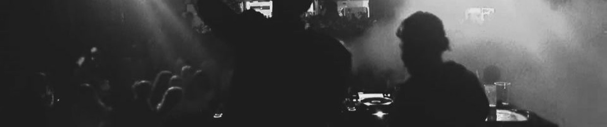 Kevqube | Solid Dark
