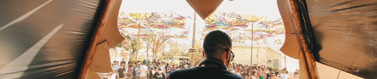 Kadox (Natural Evolution / Manivela Bookings)