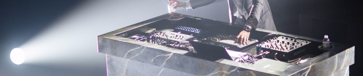 DLX