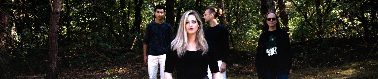 Florence & The Black Cats