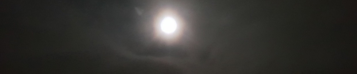 DIST▲NT LIGHTS OF UR▲RTU