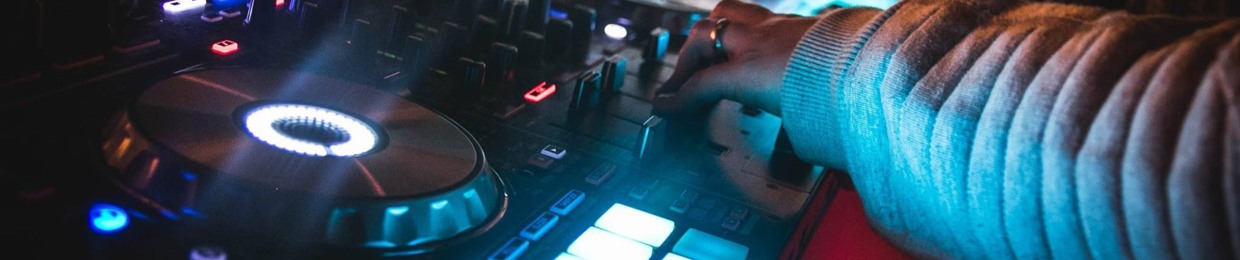 Craig Holden (Mashup & Bootleg DJ)