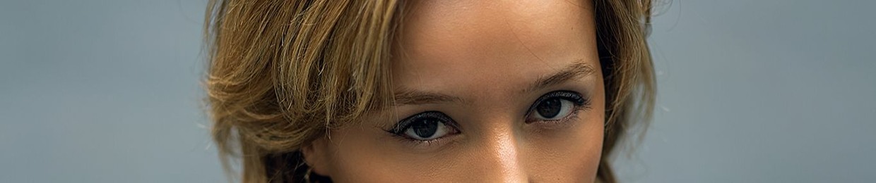 ELA VAN WOLF
