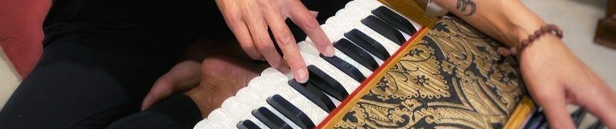 Pure Yoga with Pragyadhara