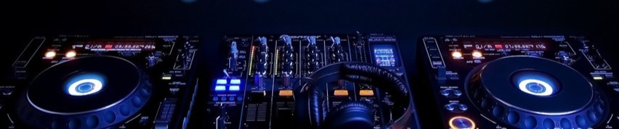 DeejayTomVMashups