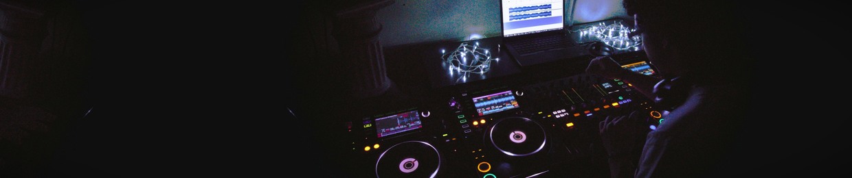 ᗰᑌᒪ𝐈𝐓ᗩ 🎧 Dᒎ