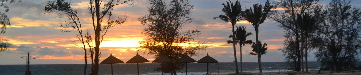 Hiếu Cười
