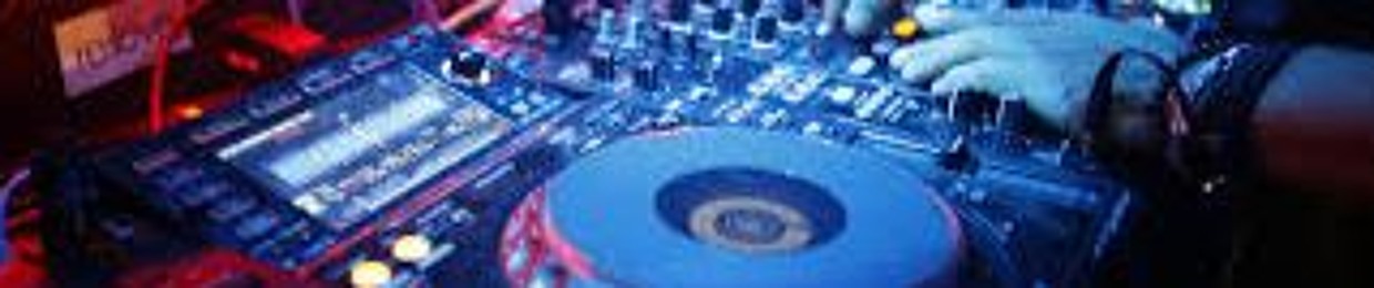 DJ Mike D