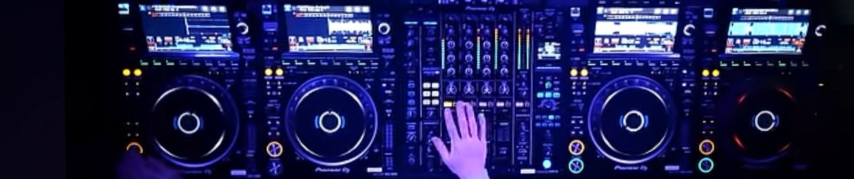 DJ HouseKeeper & The_jasz