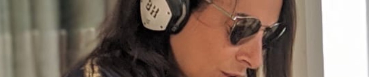 DeejayBeekay