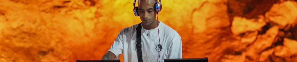DJ smash