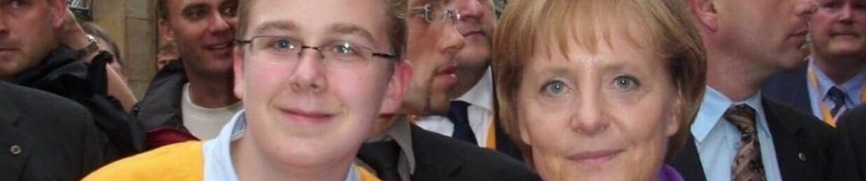 Tom my__