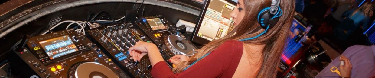 DJ Marta Calypso