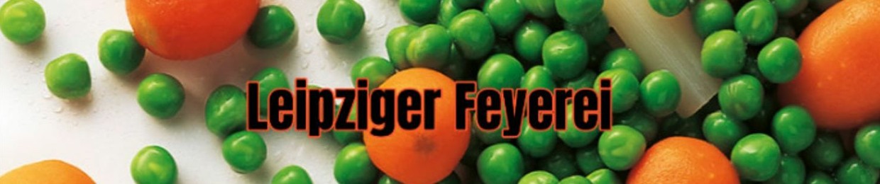 LizzyMcFeyer x LaszeFeyern
