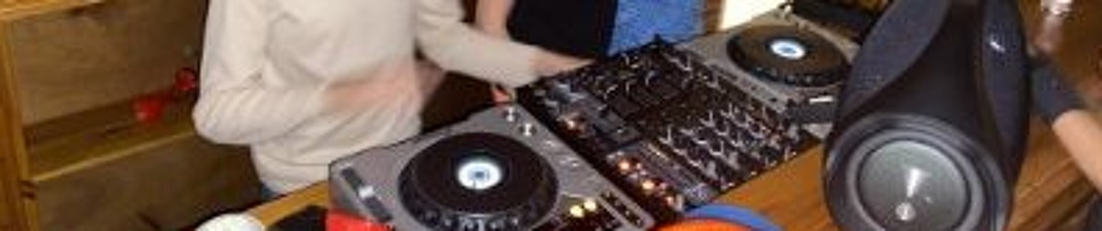 DJ Hardbeats