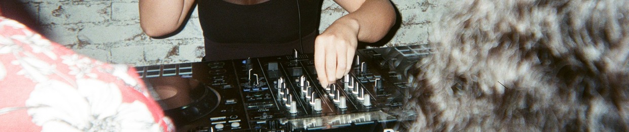 x.wyfe