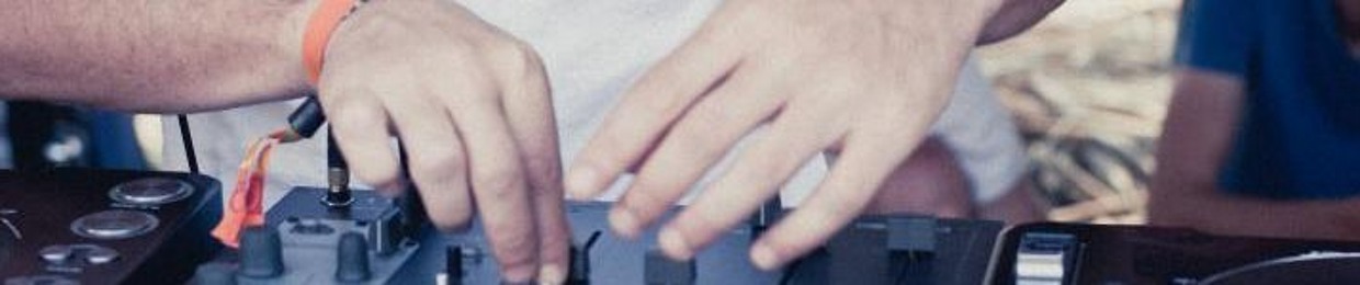 Jo.E