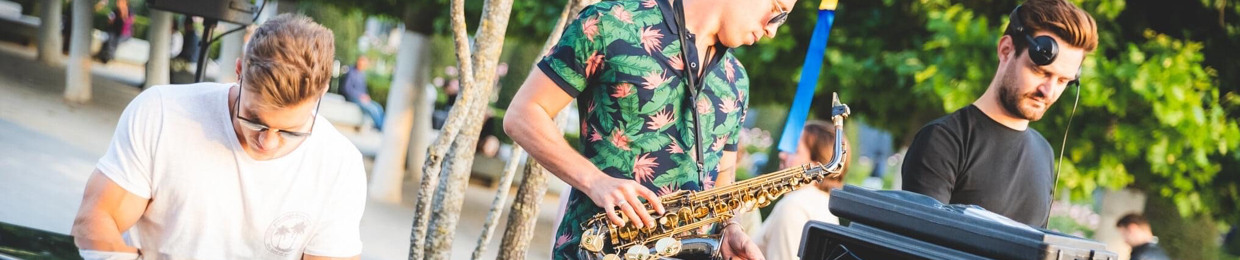 SIR CHARLES - SAX ME