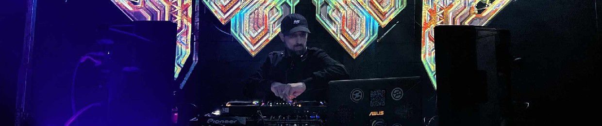 DJ - V