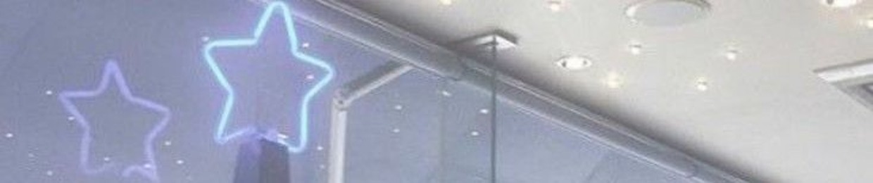 ✫