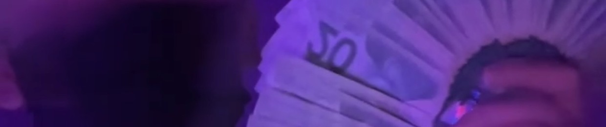 020👳🏿‍♀️🩸