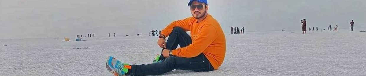 Singer Mohit Parashar